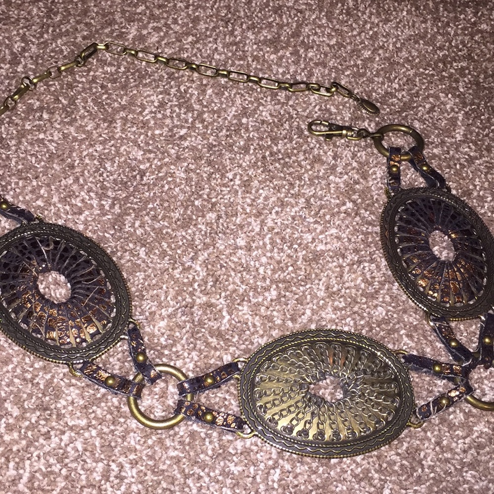 Chico’s metal belt